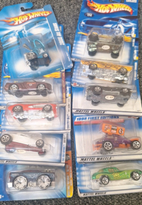 (10) Hot Wheel Car Collectables