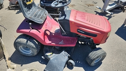 Riding Lawnmower, B&S 15.5HP I/C Engine, Murray