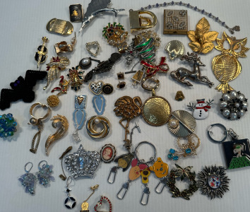 Broaches, Keychains & Other Various Accessories