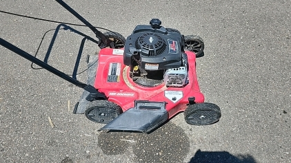 Lawn Mower, 20" Cut, Briggs & Stratton 125cc, Hyper Tough