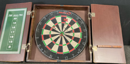 Halex Dartboard Inside Quality Wooden Box