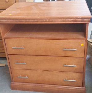 3 Drawer Hardwood Dresser...BBFN