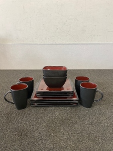 (14) Piece Tableware