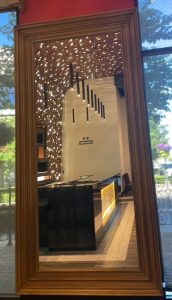 10&rsquo;X5&rsquo; Golden Framed Mirror