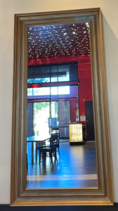 10&rsquo;X5&rsquo; Golden Framed Mirror