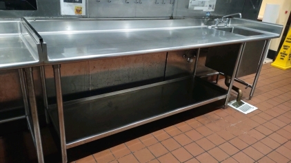 9'x4'5"x3'6" Metal Workstation w/ Sink