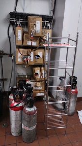 Soda Syrups, Hose Attachment Pieces w/ CO&sup2; Tanks & Metal Rack
