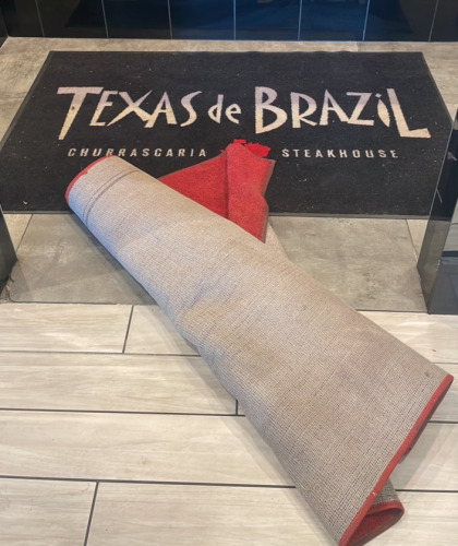 (2) 2&rsquo;X5&rsquo; Rugs