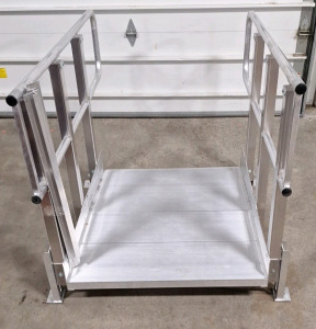 (1) Aluminum Wheelchair Ramp
