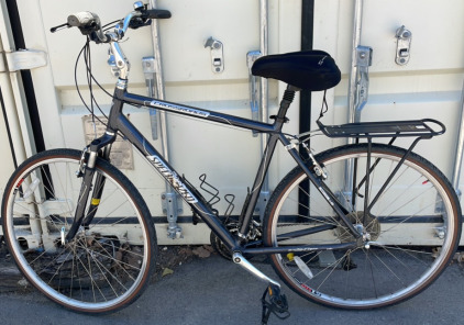 22X18 Specialized Crossroads (Black) Bike