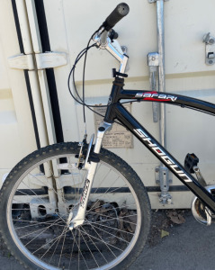 20&rdquo; Safari Shogun (Black & Red) Bike