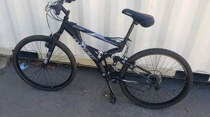 26" HYPER black bicycle