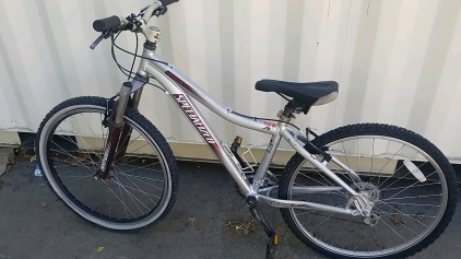 26" SPECIALIZED Gray bike