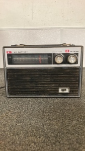 Hitachi AM Radio