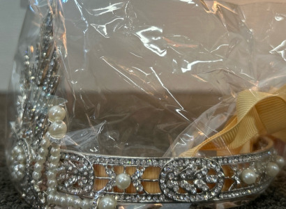 Babeyond Crown