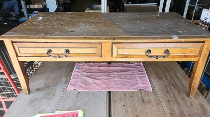 Coffee Table w/ Drawers (BBFN)