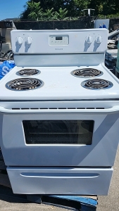 Gas Stove / Oven, Frigidaire