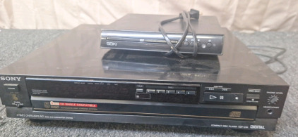 Sony 5 Disc Automatic Disc Loading System...BB6