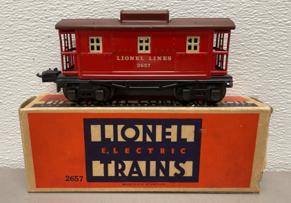 Lionel Train Corp. Red Caboose Car #2657 And Original Box (1940-1941)