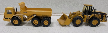 Vintage Caterpillar Metal Toy