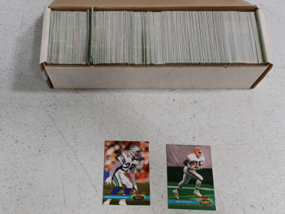 (1) Topps Football Cards