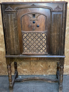 Antique Radiola