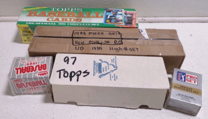 Topps Assorted Baseball Player Cards w/ (1) Box of Golf Players