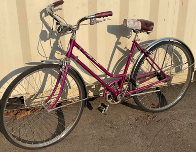 26&rdquo; Schwinn (Pink) Bike