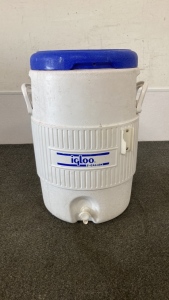 Igloo Drink Cooler