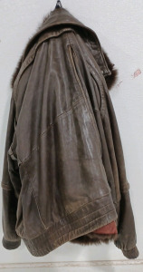 (1) Andrew Marc Brown XL Leather Jacket w/ Fur Lining