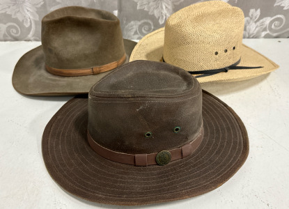 (3) Men&rsquo;s Hats From Resistol, Outback Trading Co. & Beaver Hats