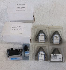 (1) Logan Bevel Cutter & Straight Cutter (1) Logan Glass Cutter & Ply Cutter & Plastic Cutter (4) Sickle Sections Replacement Blades