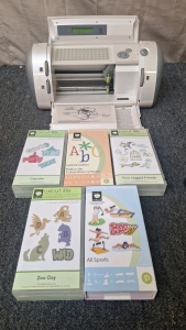 Cricut Machine & Cartridges