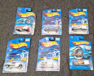 (6) Assorted Hot Wheels Toy Vehicles