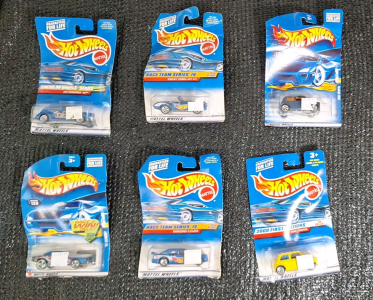 (6) Assorted Hot Wheels Toy Vehicles