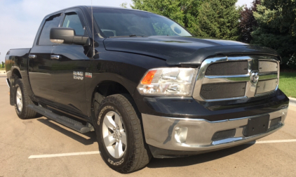 2016 DODGE RAM 1500 - HEMI - 4X4!