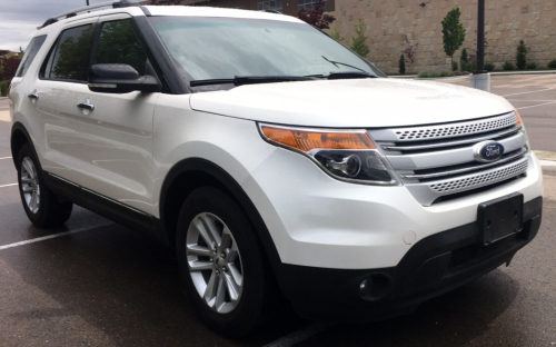 2015 FORD EXPLORER - AWD - 3RD ROW SEATING!