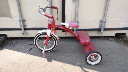 Kid Radio Flyer (Red) Tricycle