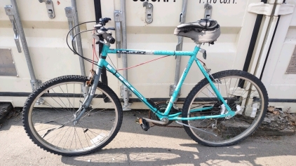 26" Huffy All Terrain Pro (Electric Blue w/ Black Spots) Bike