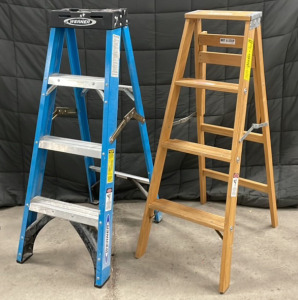 (2) 4 Foot Ladders