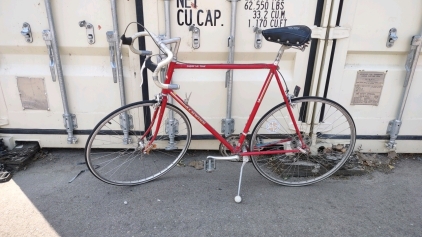 27" Schwinn Super Le Tour (Red) Bike w/ Golf Ball Kickstand