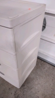 2' 1½"x1' 7"x2' 11⅓" Sterilite 4-Drawer Plastic Dresser - 3