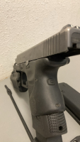 Glock 19 Gen 3 9MM w/Case - BERY609 - 12