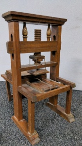 Gutenberg Press Model