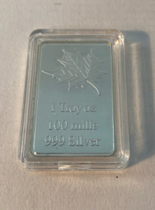 1 Troy oz Canadian Maple Leaf (100 mills, 999 Silver)