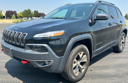 2017 JEEP CHEROKEE TRAILHAWK - 4X4 - 107K MILES!