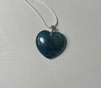 52.30 Ct Blue Dragon Veins Agate Heart Gemstone .925 Necklace