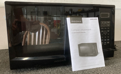 Insignia Black Microwave Great Condition
