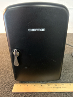 Chefman Tiny Table Top Refrigerator - 4