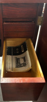 Sowing Machine With Desk - 4